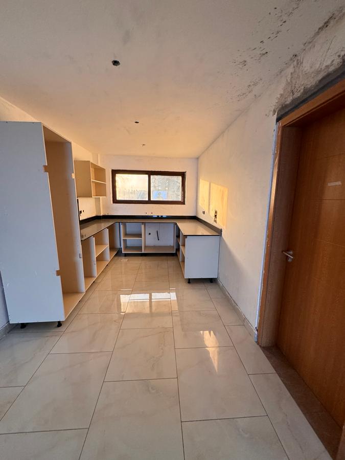 Furnished 2 Bed Apartment with En Suite in Kikambala - 6