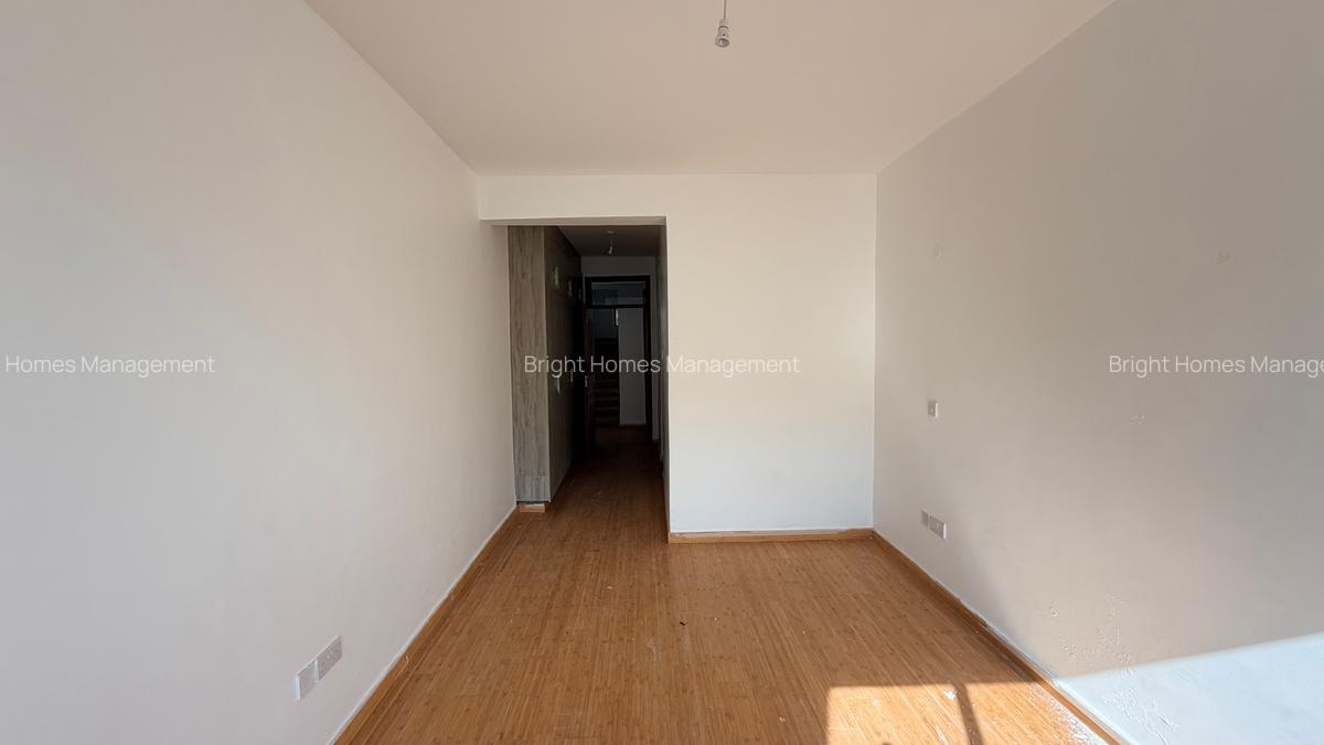 4 Bed Townhouse with En Suite in Lavington - 17