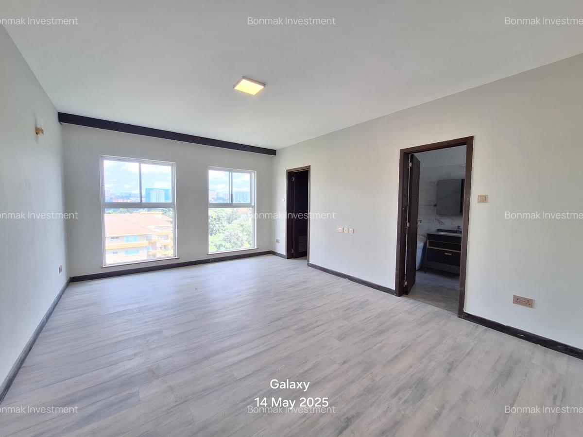 2 Bed Apartment with En Suite at Riverside Drive - 13