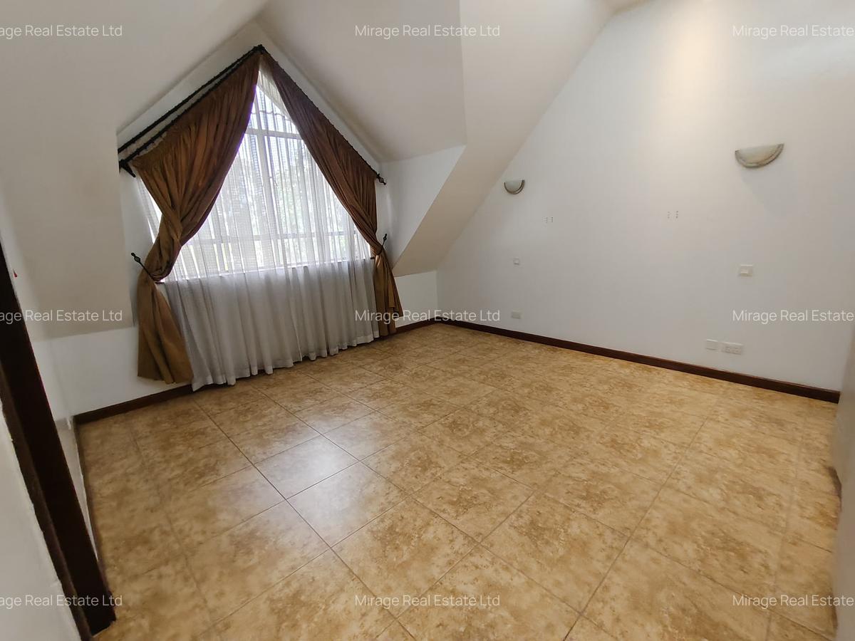 1 Bed Apartment with En Suite in Kilimani - 5