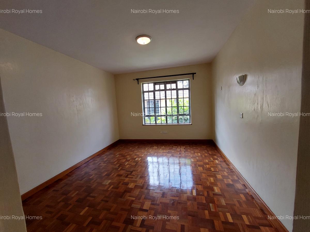 5 Bed Townhouse with En Suite at Owashiga Road - 16