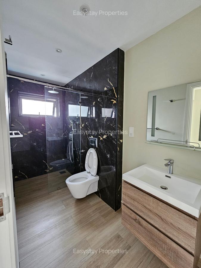 2 Bed Apartment with En Suite in Riverside - 8