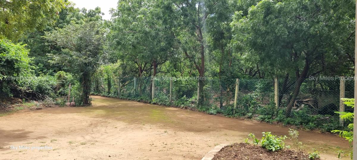 5 Bed House with En Suite at Diani - 8