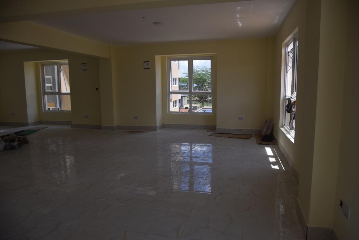 600 ft² Office with Service Charge Included at Eastern Bypass Kamakis - 12
