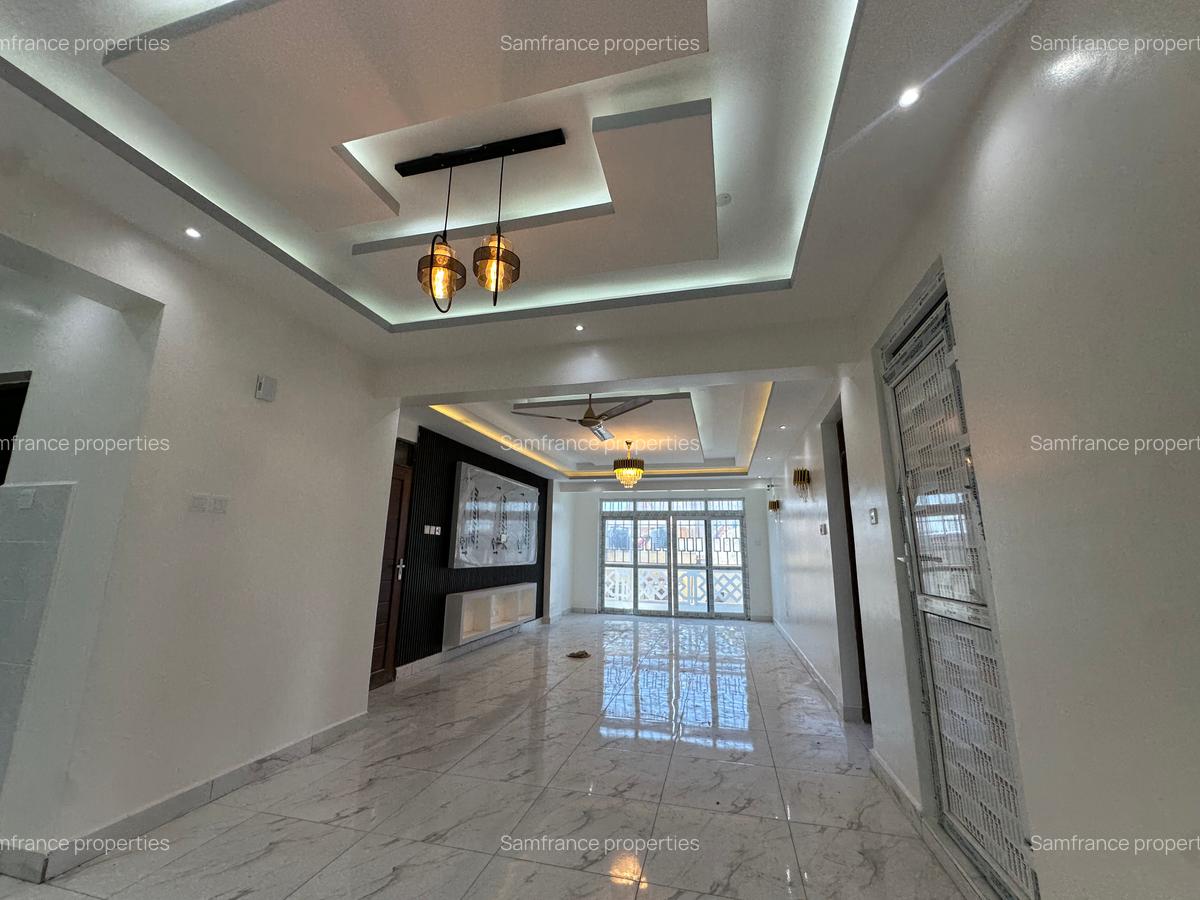 3 Bed Apartment with Borehole at Links Road - 5