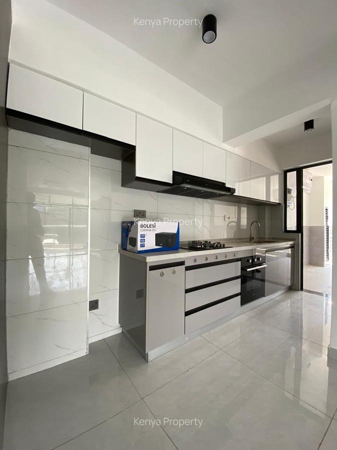 2 Bed Apartment with En Suite at Westlands Road - 4