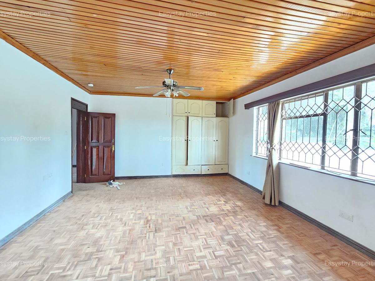 5 Bed House with En Suite in Runda - 5