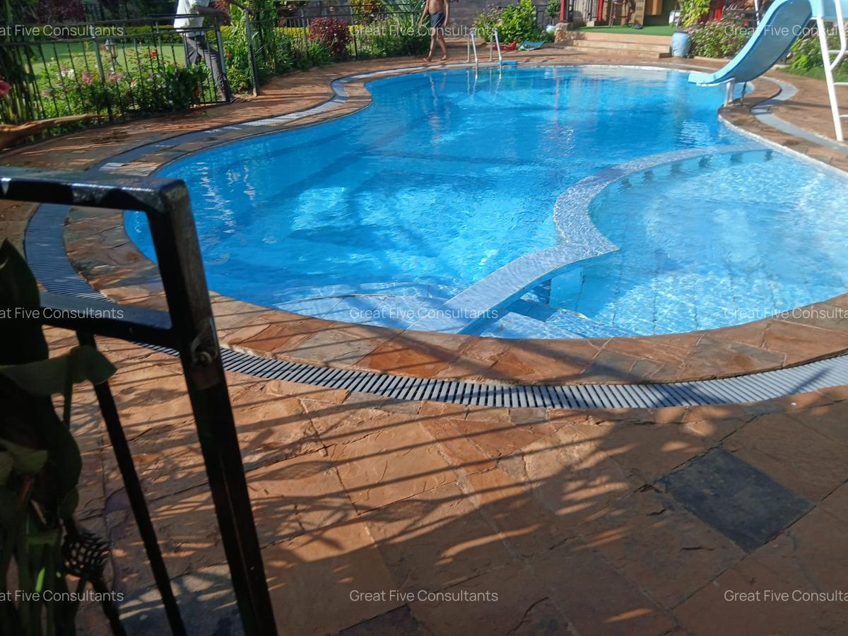 4 Bed Villa with En Suite in Runda - 20