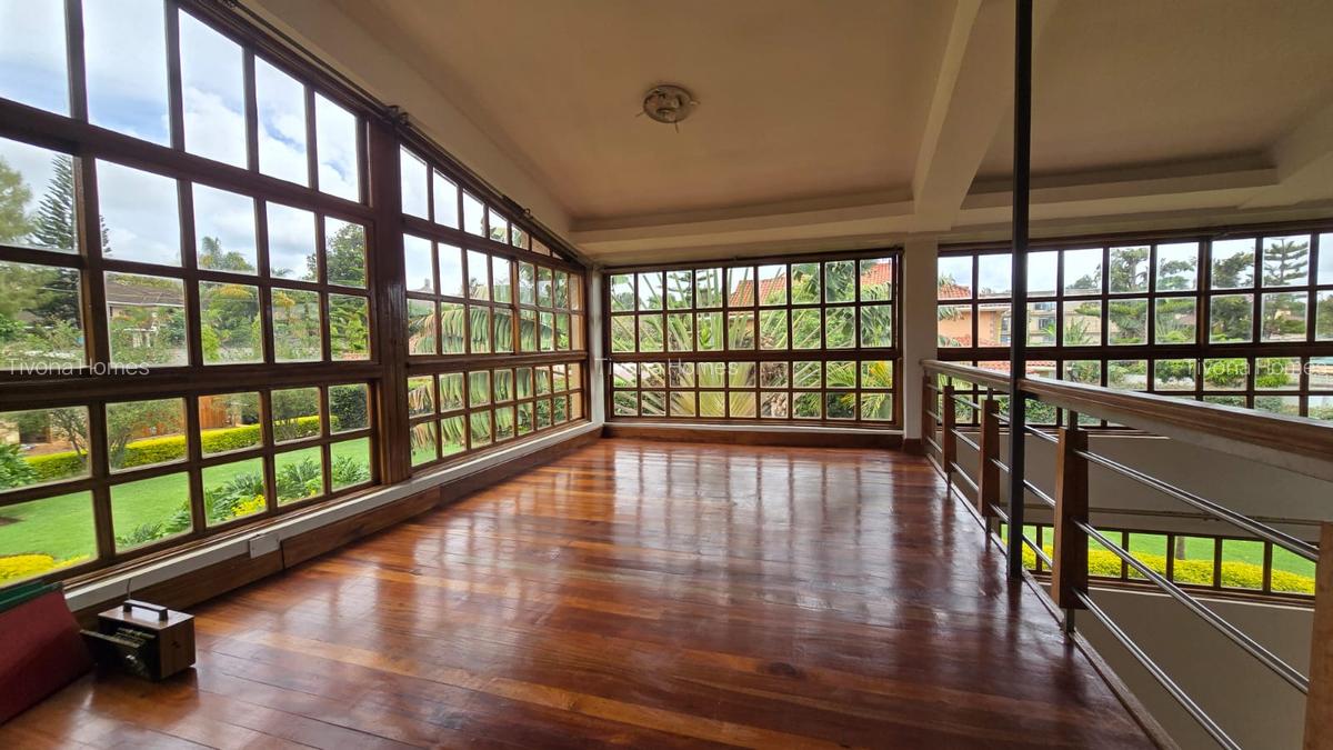 4 Bed House with En Suite in Runda - 4