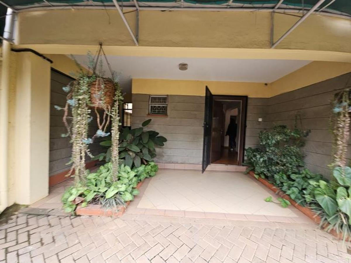 5 Bed Townhouse with En Suite at Lavington Mall - 13