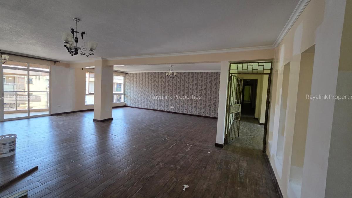 4 Bed Apartment with En Suite at General Mathenge - 9