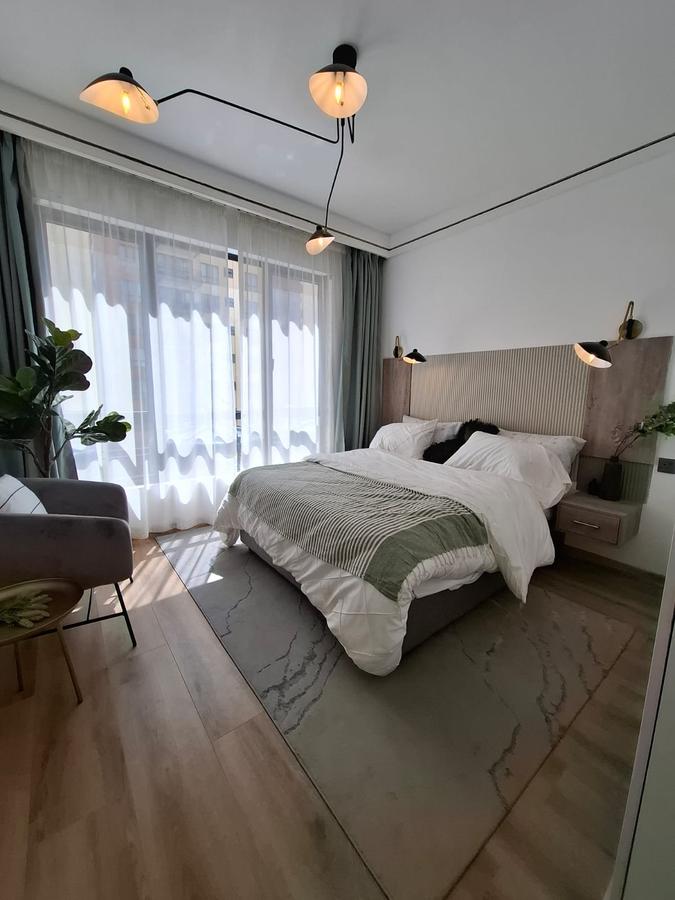 1 Bed Apartment with En Suite in Lavington - 7