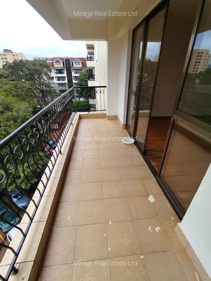 4 Bed Apartment with En Suite in Kilimani - 4