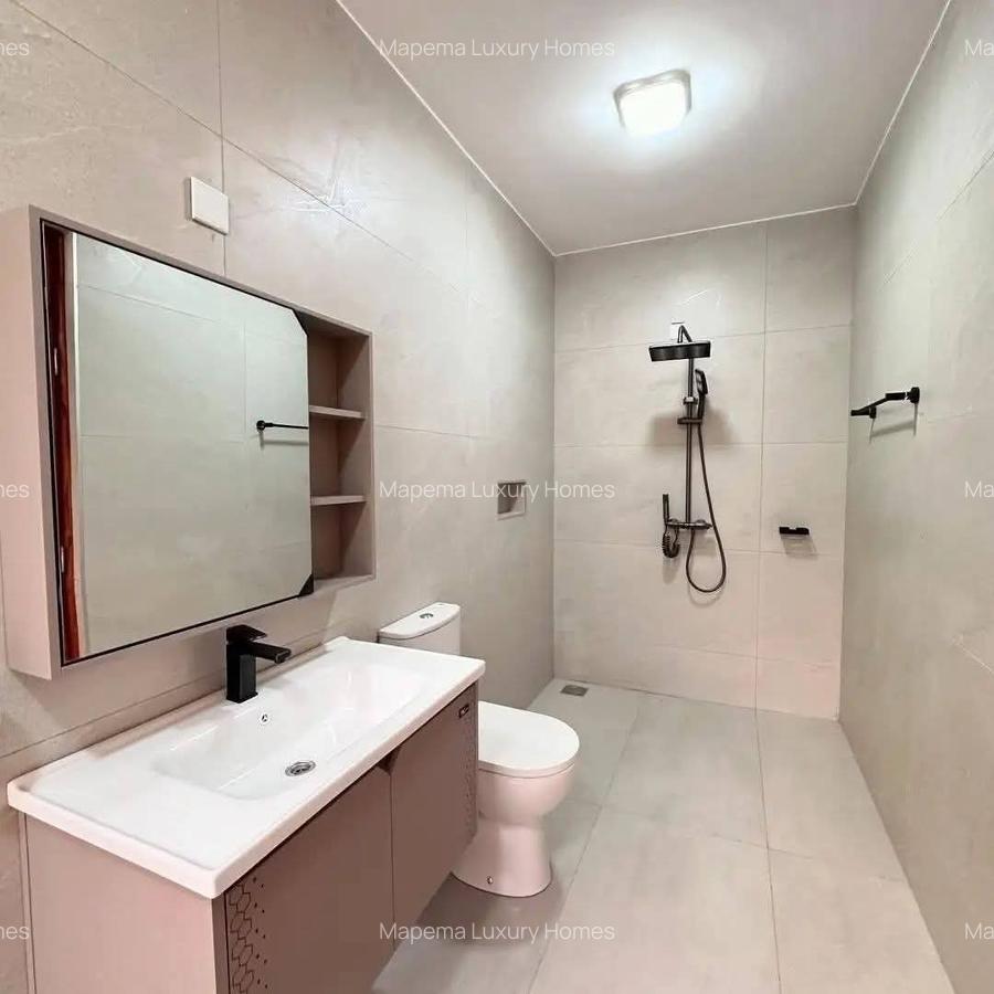 6 Bed House with En Suite at Mukoma - 16