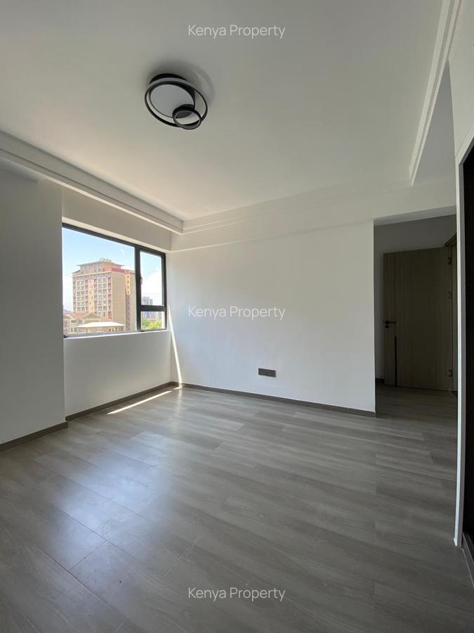 2 Bed Apartment with En Suite at Westlands Road - 8