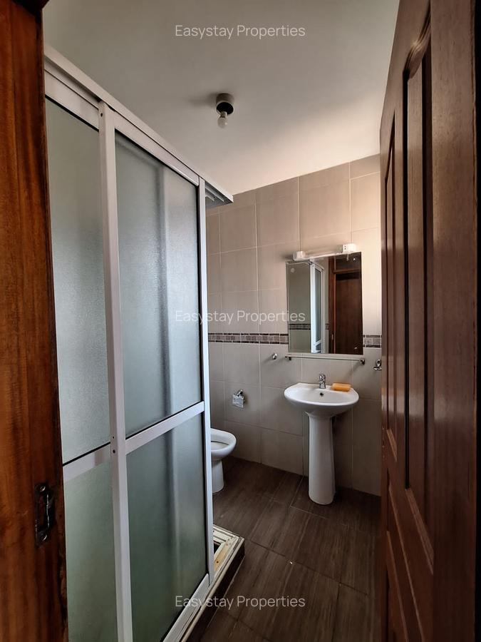 3 Bed Apartment with En Suite in Riverside - 8