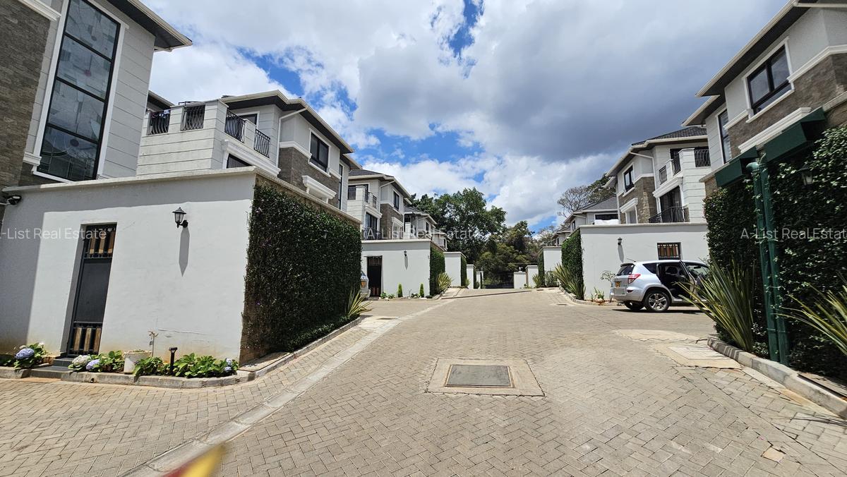 4 Bed Townhouse with En Suite at Peponi Road - 1