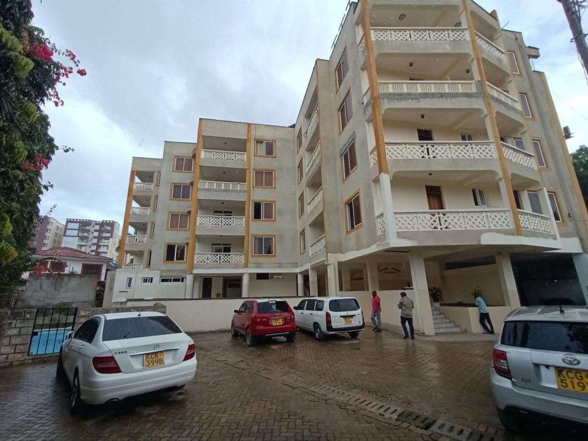 Serviced 10 Bed Apartment with En Suite at Nyali - 1