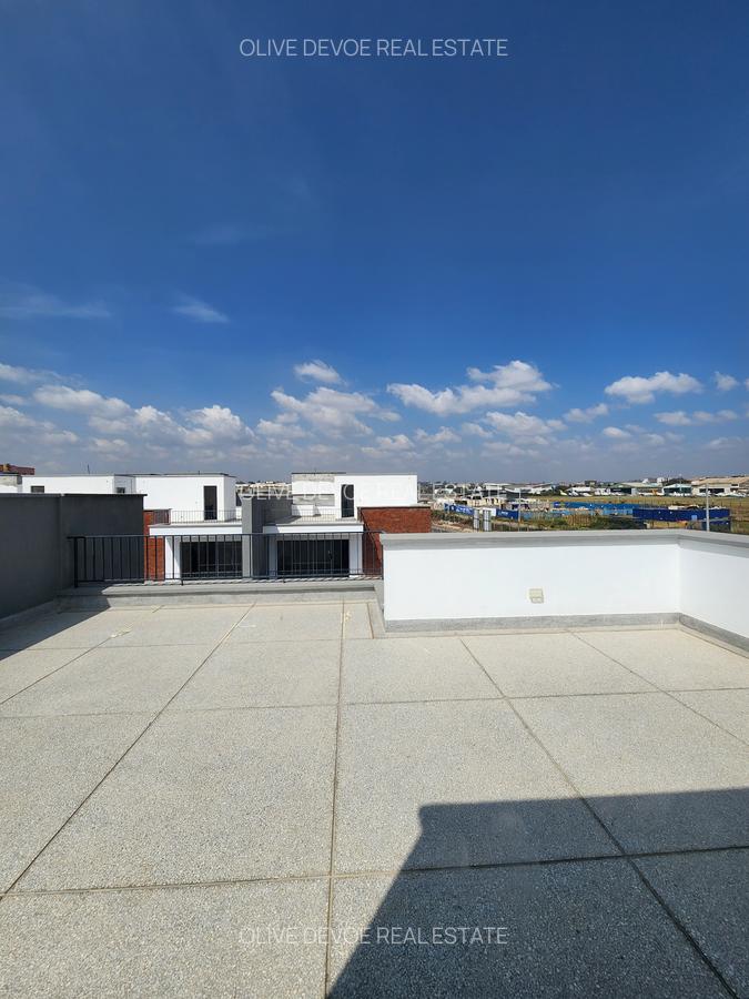 4 Bed Townhouse with En Suite in Langata - 14