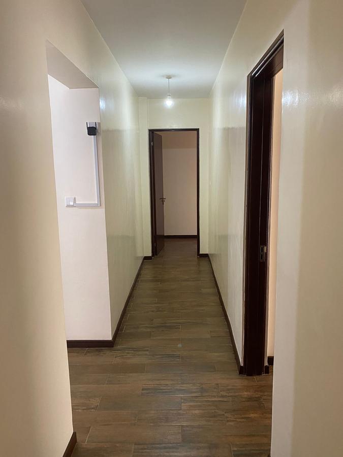 4 Bed Apartment with En Suite in Westlands Area - 12