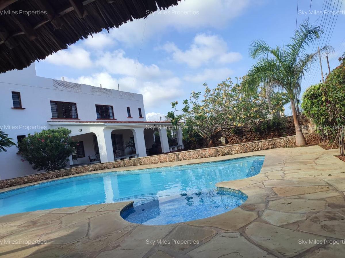 4 Bed House with Swimming Pool at Go-Kart Mombasa - 13
