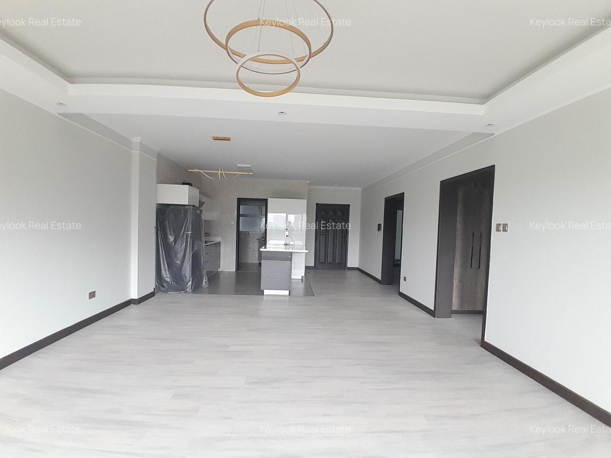 2 Bed Apartment with En Suite at Riverside Drive - 11