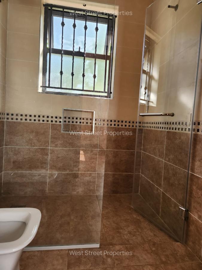 4 Bed Townhouse with Staff Quarters in Karen - 8