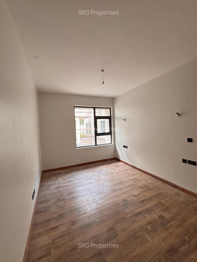 6 Bed Townhouse with En Suite in Lavington - 14