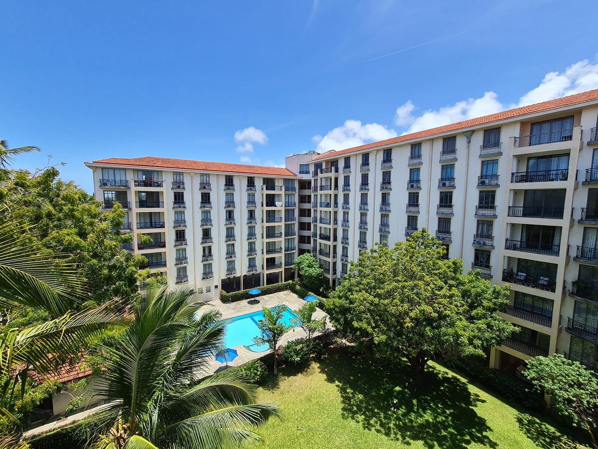 2 Bed Apartment with En Suite in Nyali Area - 3