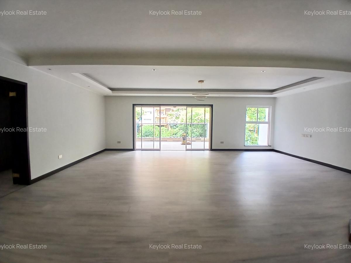 3 Bed Apartment with En Suite at Riverside Drive - 11