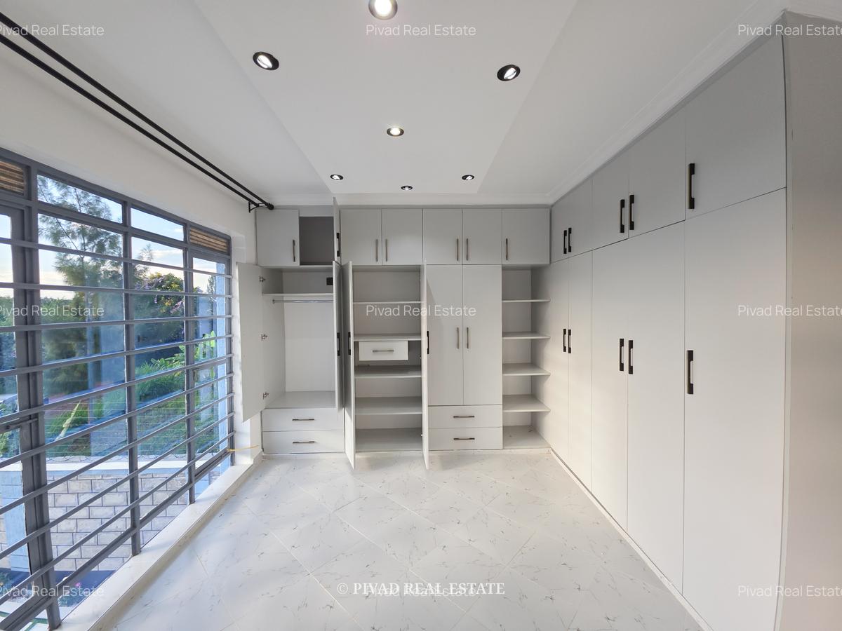 5 Bed House with Staff Quarters in Ruiru - 9