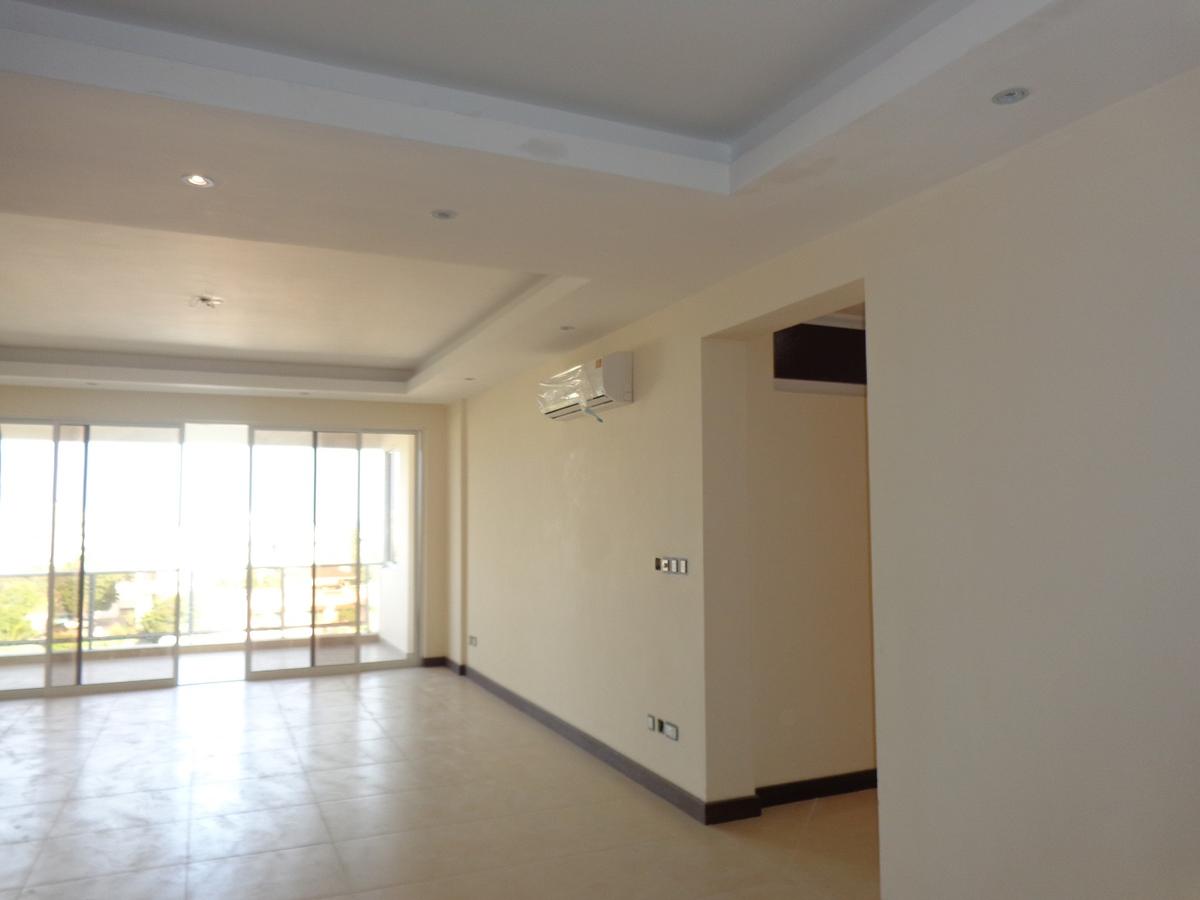 3 Bed Apartment with En Suite at Ar2084 - 14