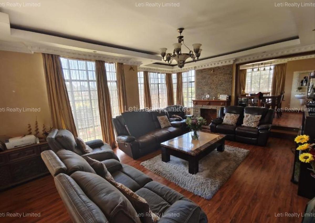 5 Bed Townhouse with En Suite in Lavington - 5