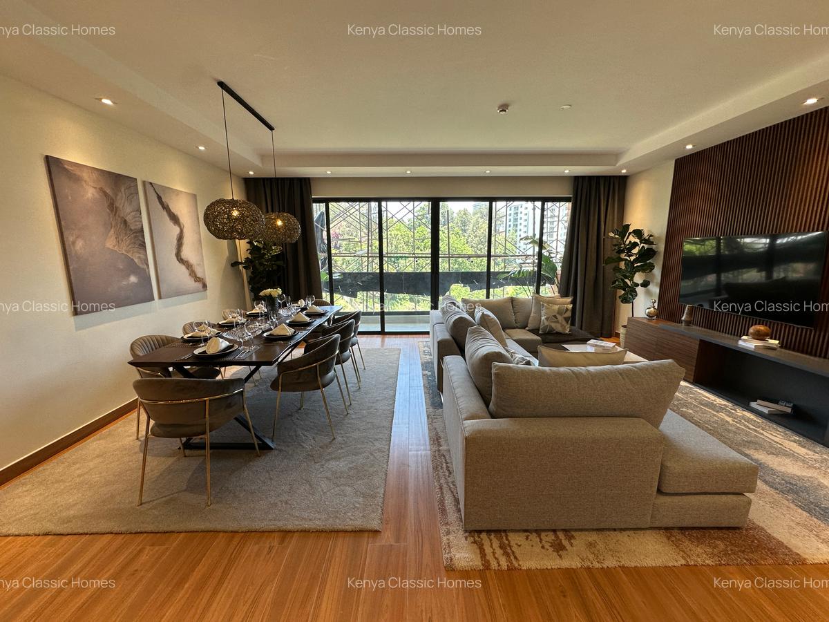 3 Bed Apartment with En Suite at Riverside - 2