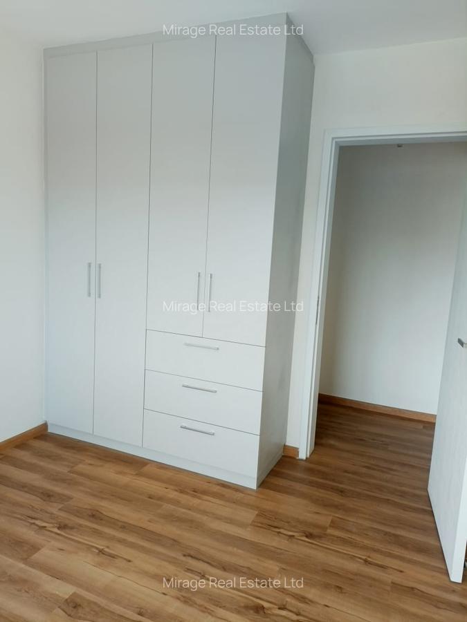 3 Bed Apartment with Swimming Pool in Garden Estate - 18