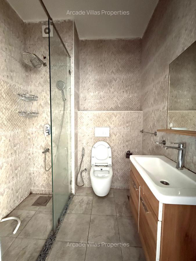 Studio Apartment with En Suite in Kileleshwa - 8