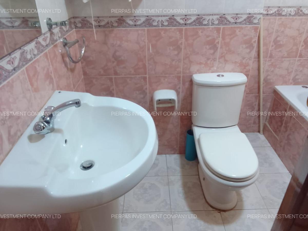 5 Bed Townhouse with En Suite in Runda - 10