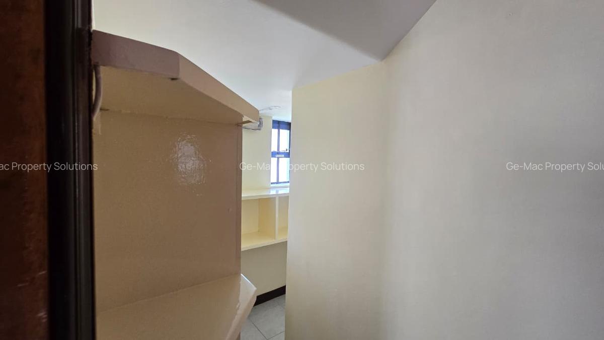 4 Bed House with En Suite in Runda - 6