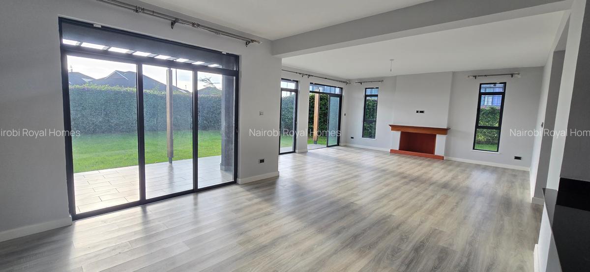 4 Bed House with En Suite at Fivestar Paradise - 14