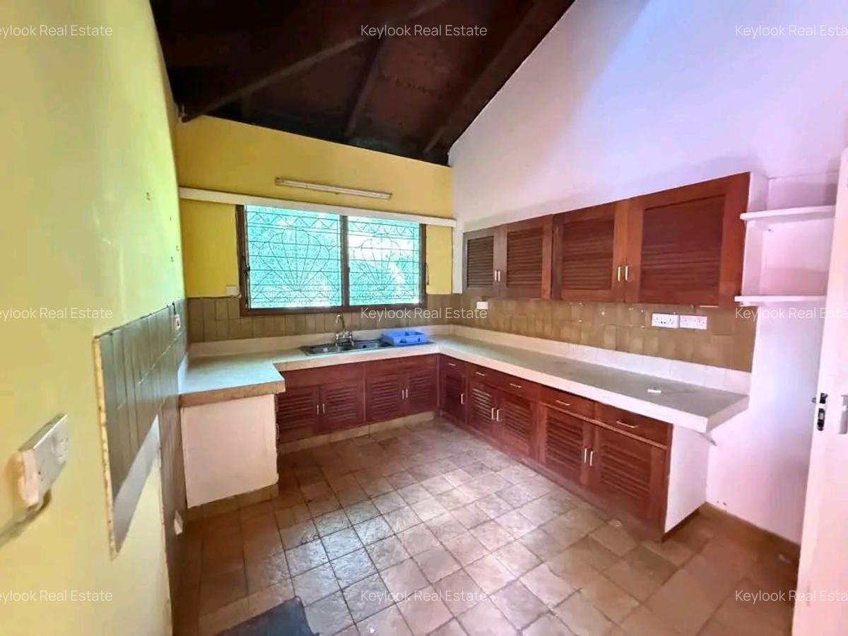 4 Bed House with En Suite at Ngecha Road - 8