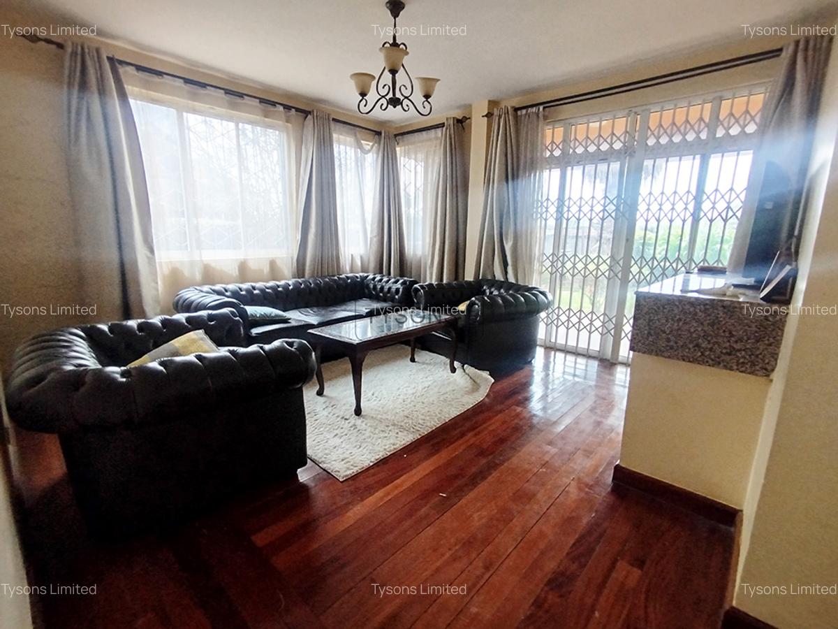 4 Bed House with En Suite at 5 Acre Close - 5