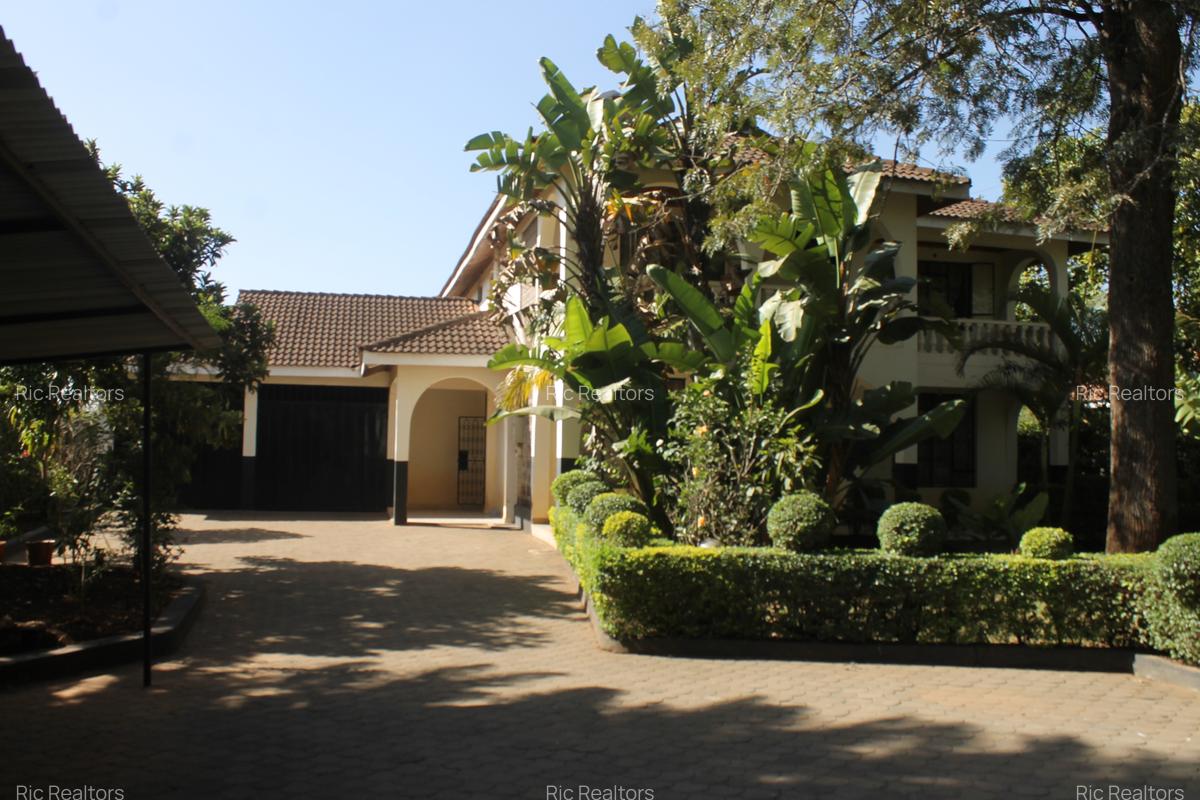 6 Bed House with En Suite at Karen - Hardy - 3