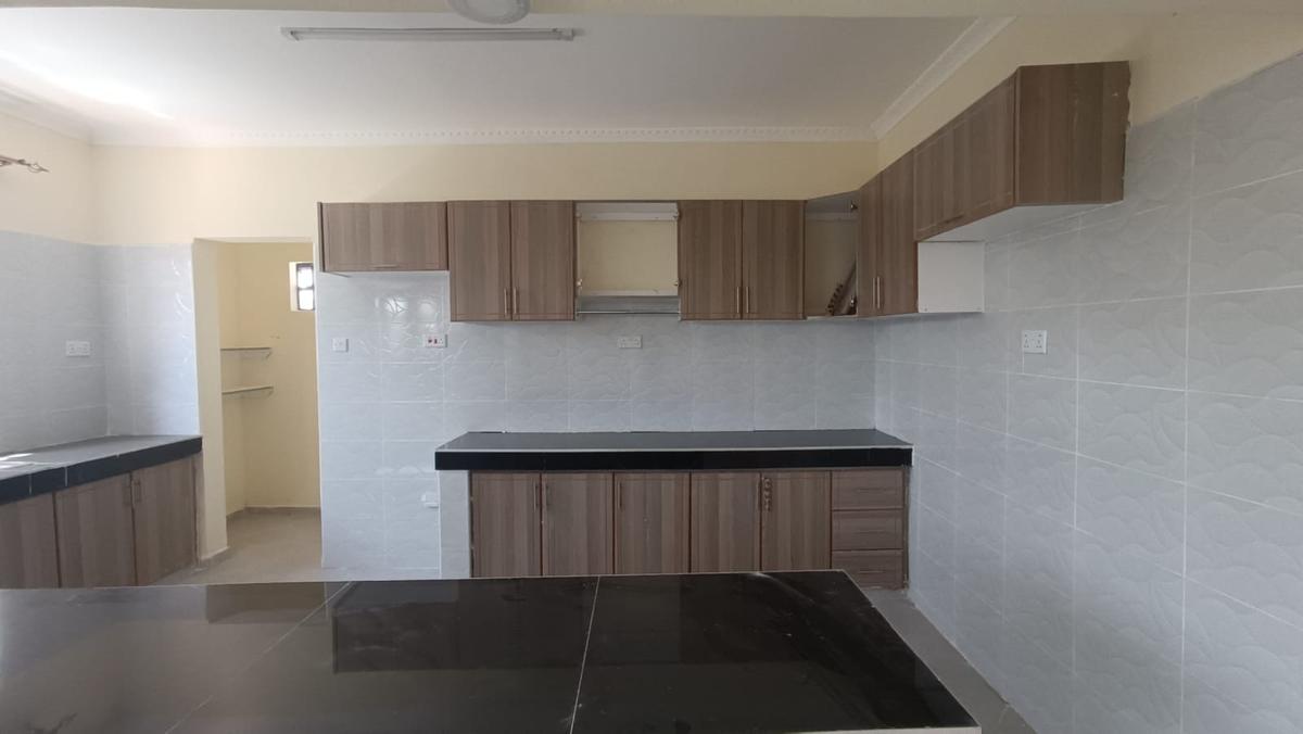 3 Bed House with En Suite at Acacia - 3