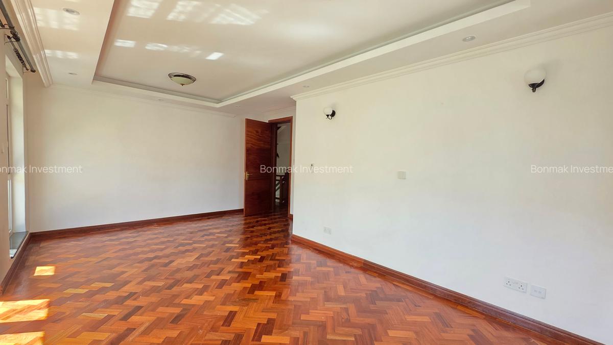 5 Bed Townhouse with En Suite at Chalbi Drive - 16