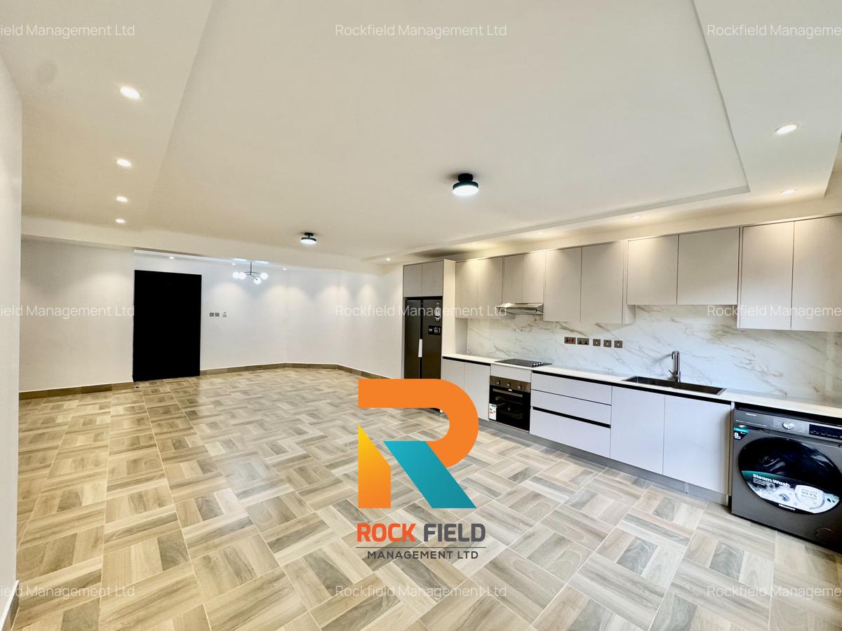 1 Bed Apartment with En Suite in Brookside - 10