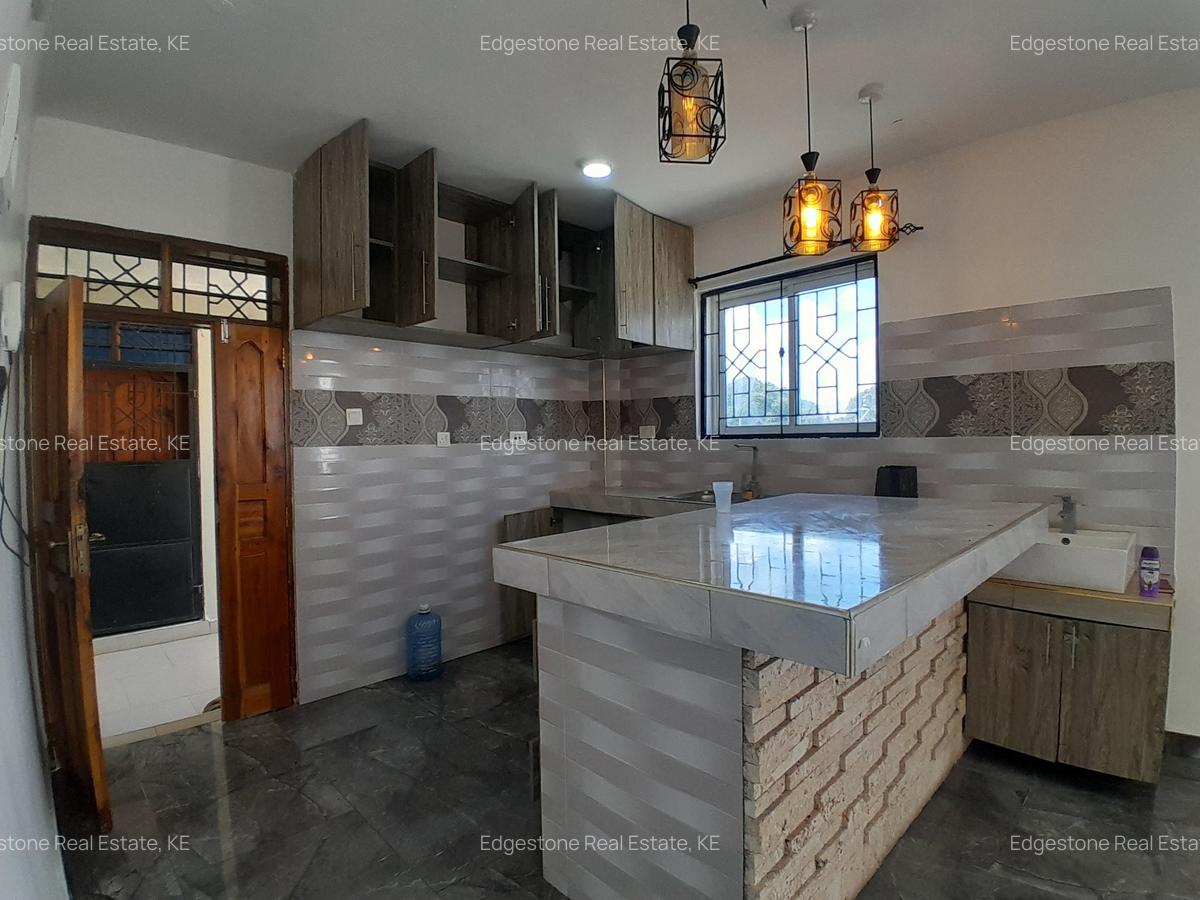 2 Bed Apartment with En Suite in Mtwapa - 8