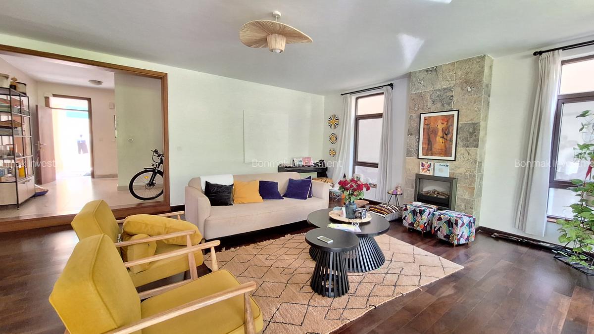 5 Bed Townhouse with En Suite at Chalbi Drive - 3