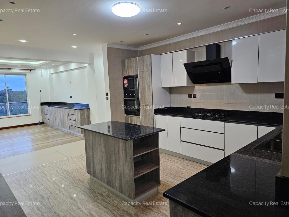 5 Bed Apartment with En Suite in General Mathenge - 5