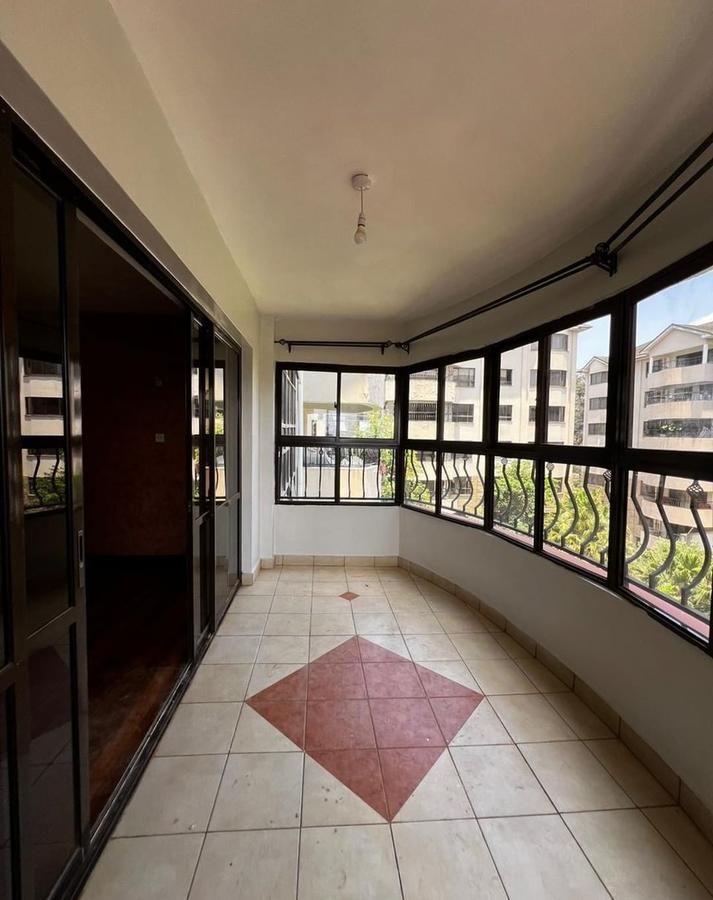 3 Bed Apartment with En Suite at Hatheru Road - 2