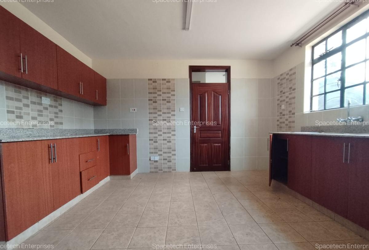 4 Bed Townhouse with Staff Quarters in Kiambu Road - 11